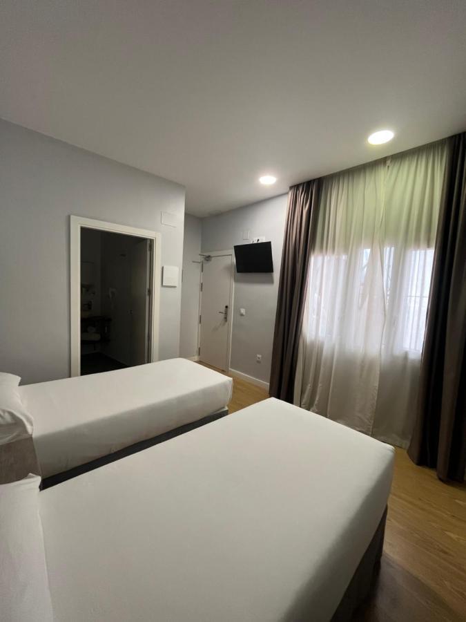 Hostal Atenas Sevilla Eksteriør bilde