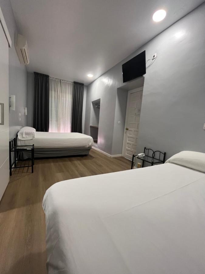 Hostal Atenas Sevilla Eksteriør bilde