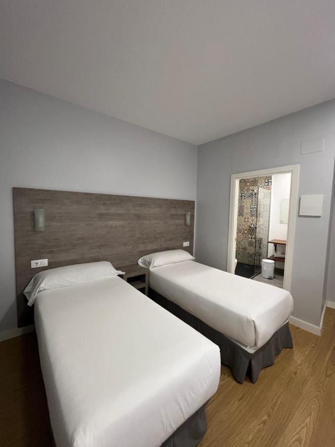 Hostal Atenas Sevilla Eksteriør bilde
