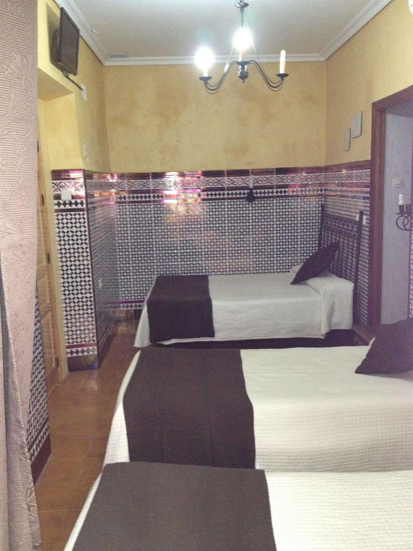 Hostal Atenas Sevilla Eksteriør bilde