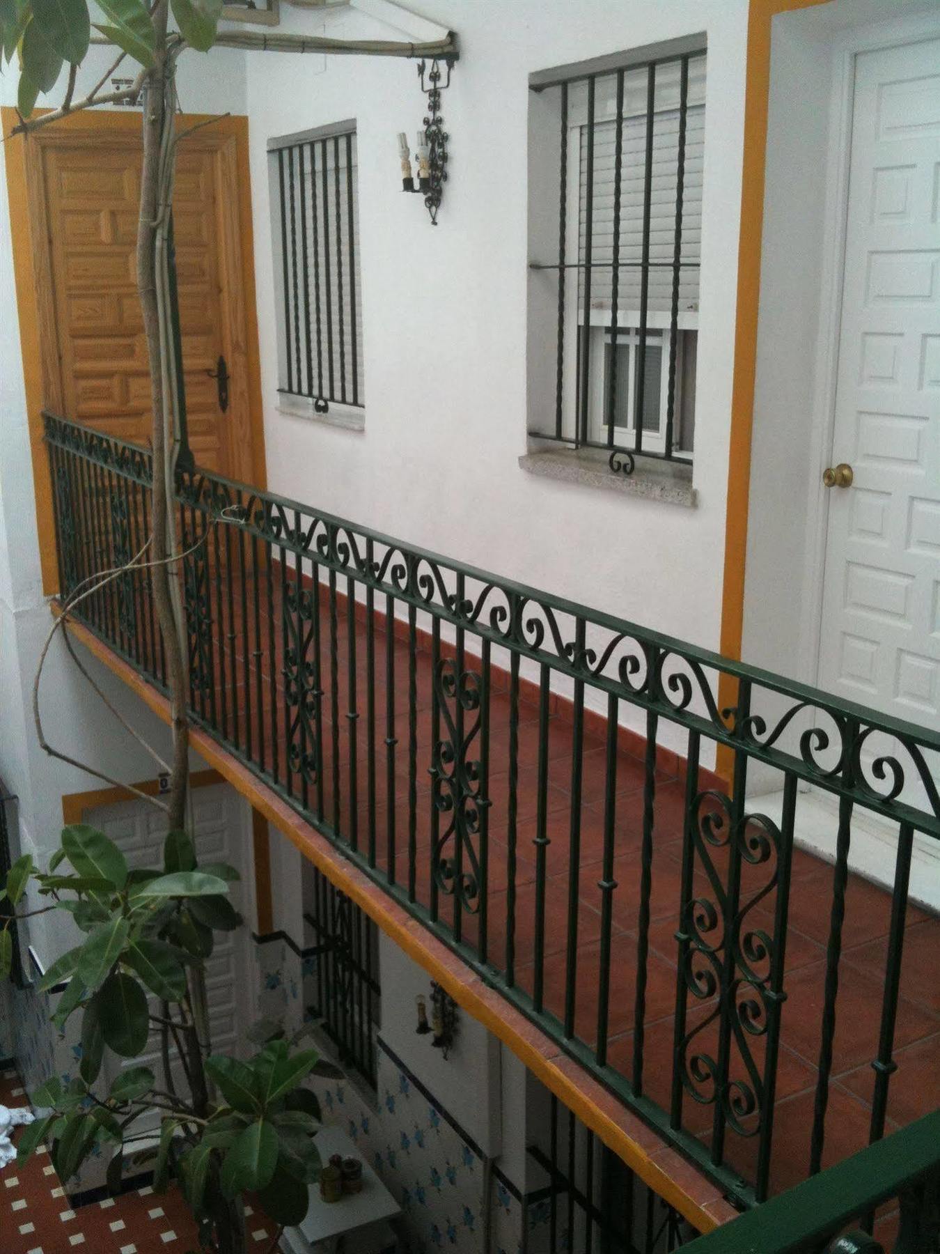 Hostal Atenas Sevilla Eksteriør bilde